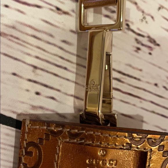 Gucci bronze iPod case - Picture 3 of 7